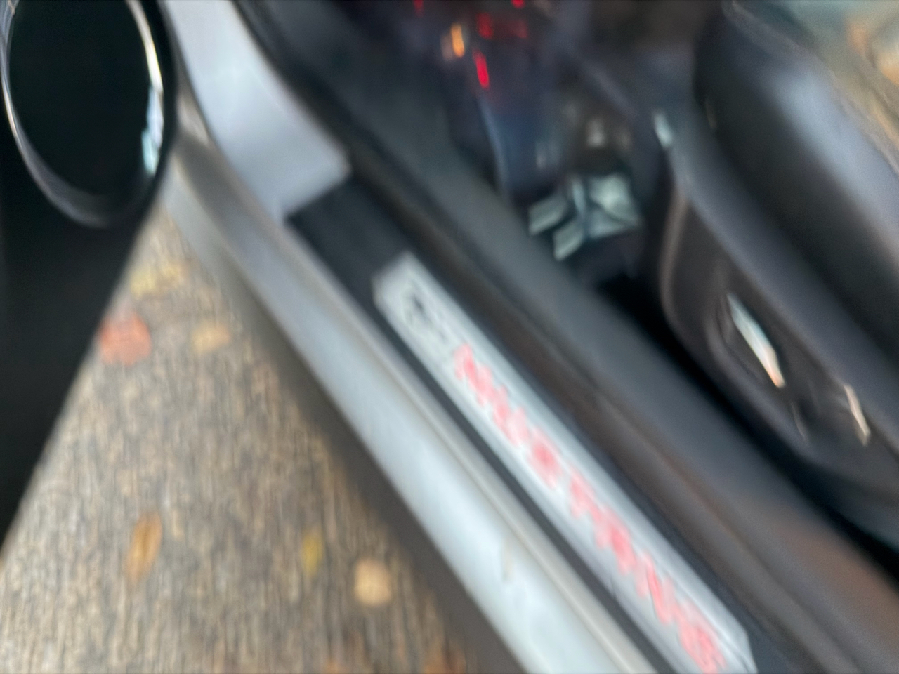 2018 Ford Mustang Image 33 of 44