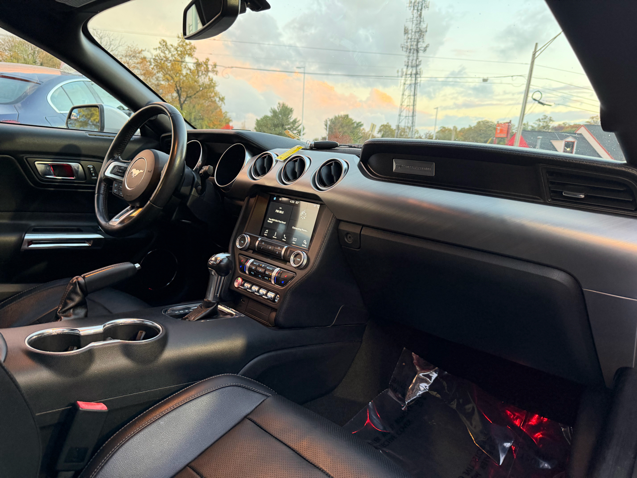 2018 Ford Mustang Image 15 of 44