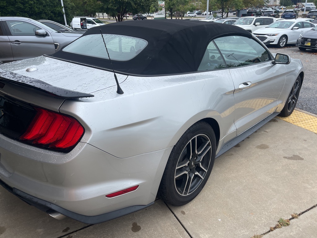2018 Ford Mustang EcoBoost Premium Image 4 of 17