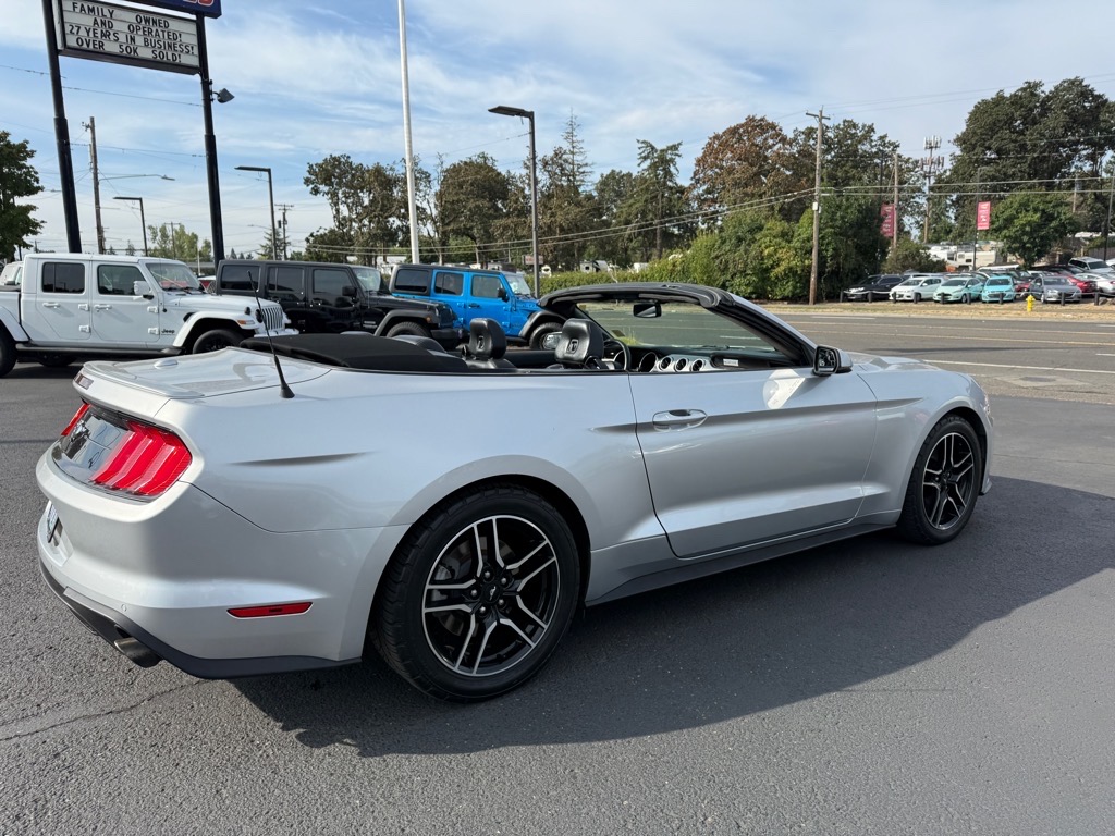 2018 Ford Mustang EcoBoost Premium Image 11 of 32
