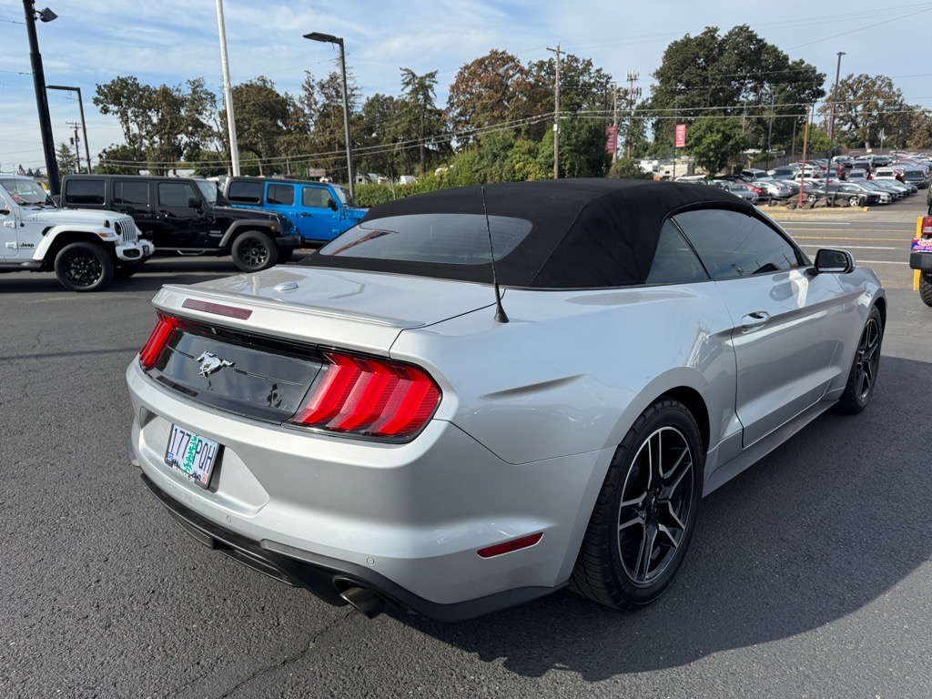 2018 Ford Mustang EcoBoost Premium Image 10 of 32