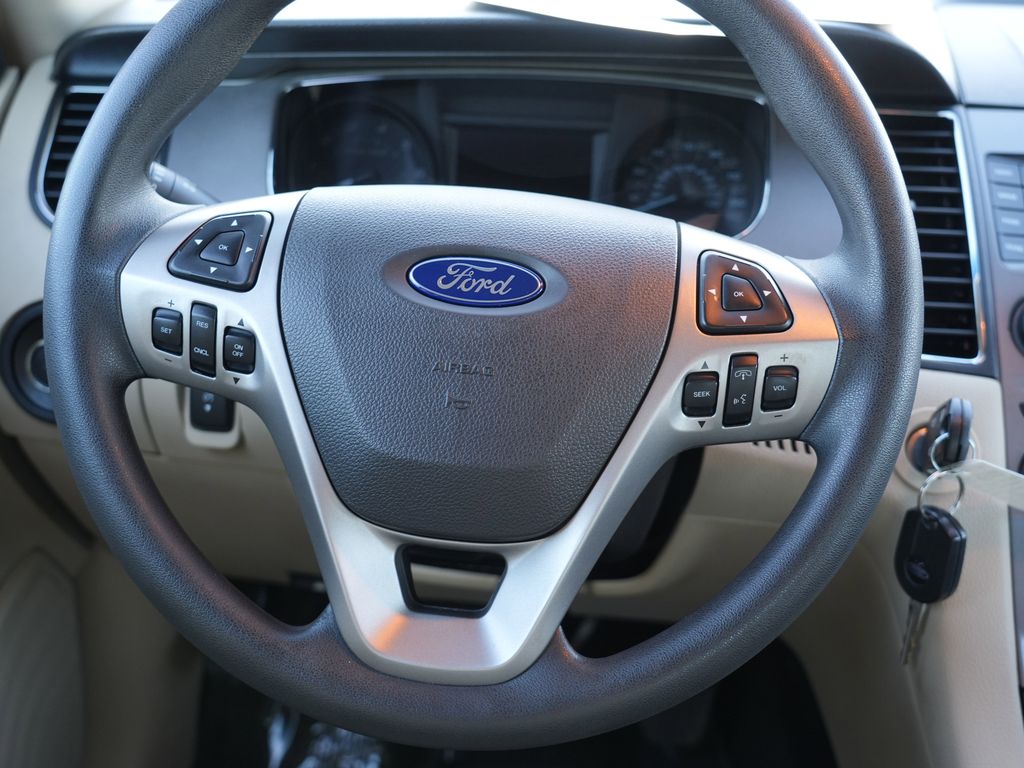 2018 Ford Taurus SE Image 24 of 28