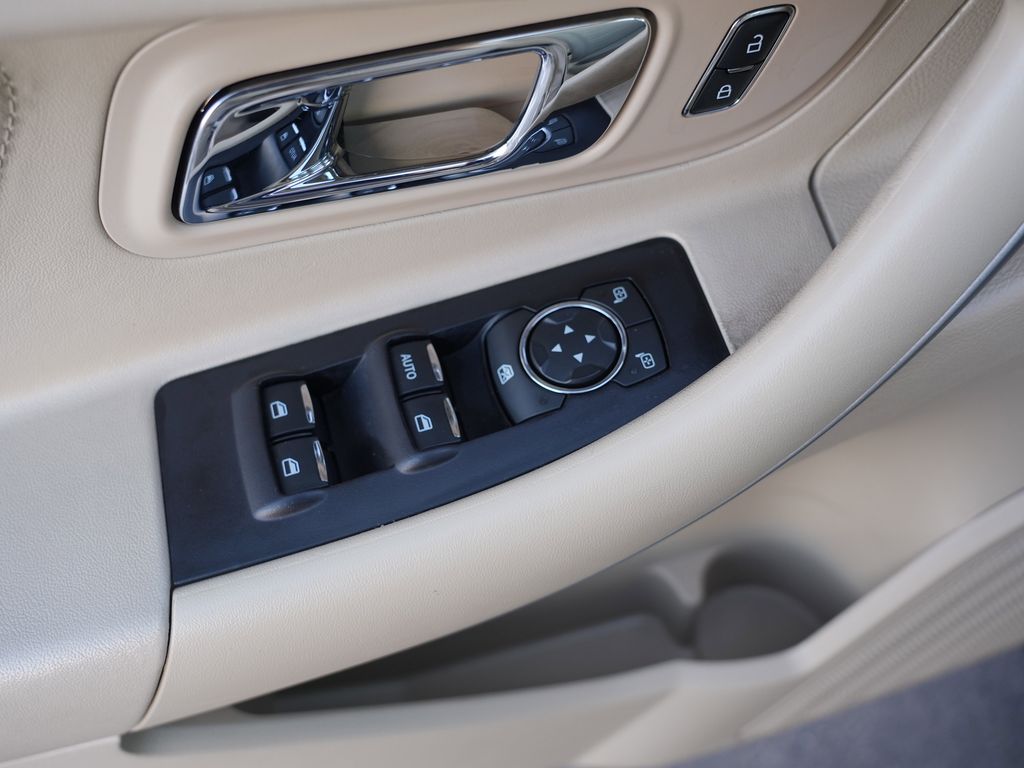 2018 Ford Taurus SE Image 27 of 28