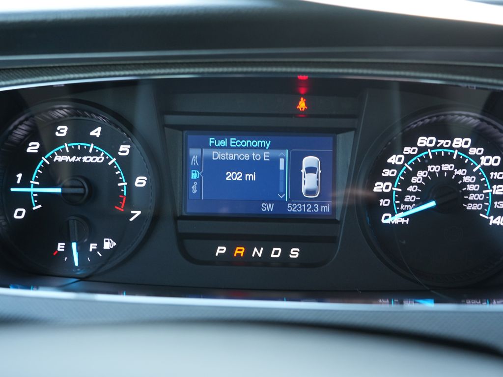 2018 Ford Taurus SE Image 16 of 28