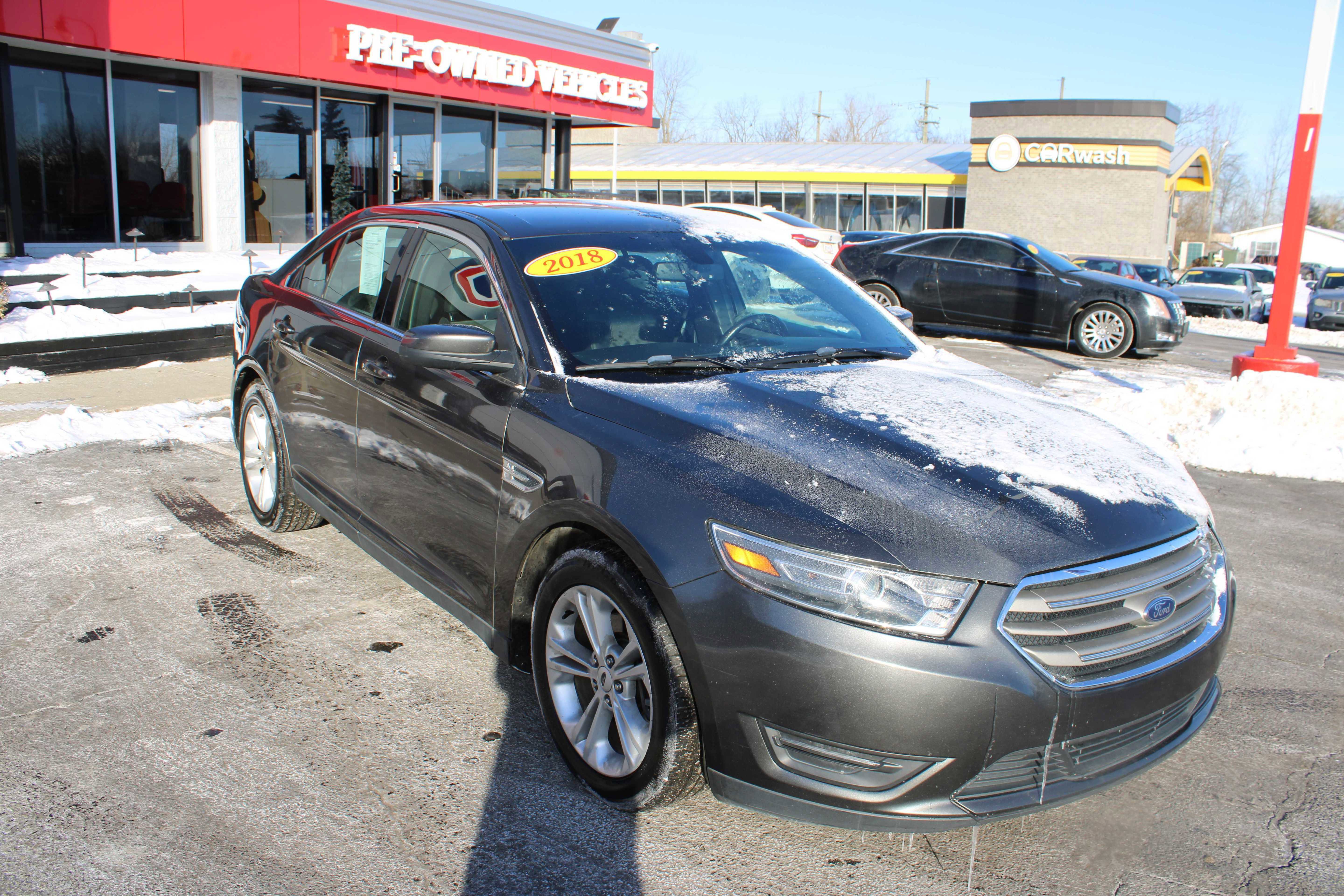 2018 Ford Taurus SEL Image 1 of 13