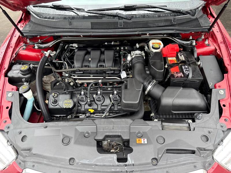 2018 Ford Taurus SEL Image 9 of 32