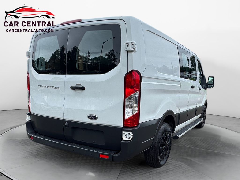 2018 Ford Transit Base Image 5 of 19