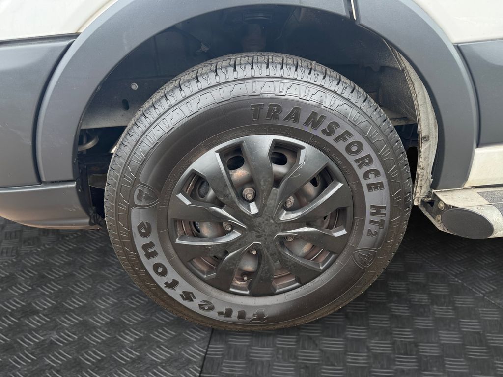 2018 Ford Transit Base Image 9 of 19