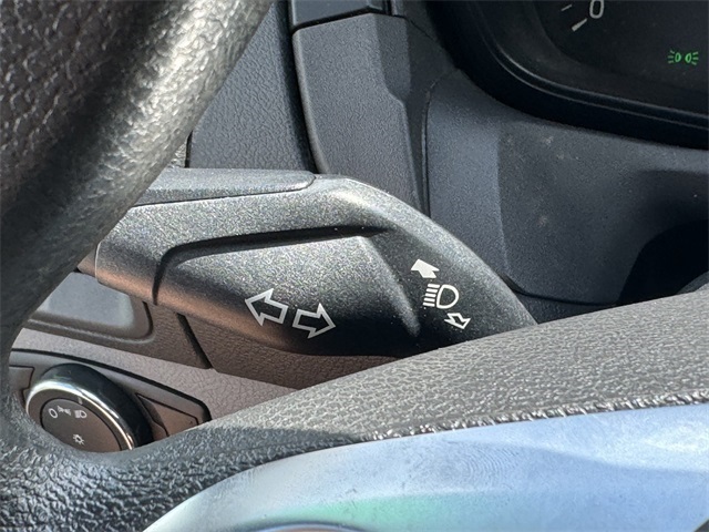 Vehicle image 24 of 32