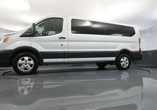 2018 Ford Transit XLT Image 3 of 50