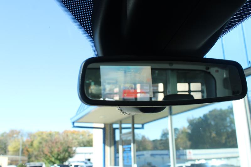 Vehicle image 21 of 22