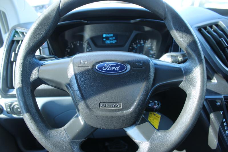 Vehicle image 11 of 22