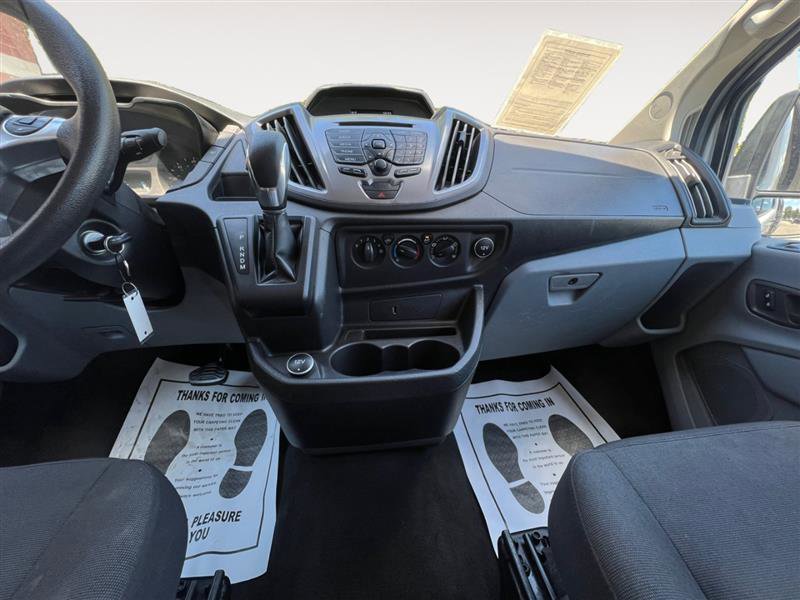Vehicle image 11 of 13