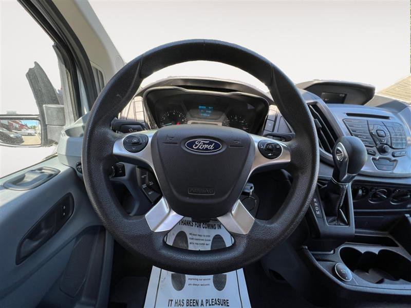 Vehicle image 9 of 13