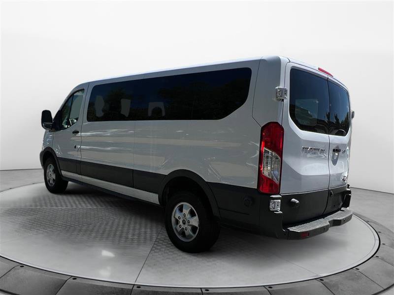 Vehicle image 6 of 13