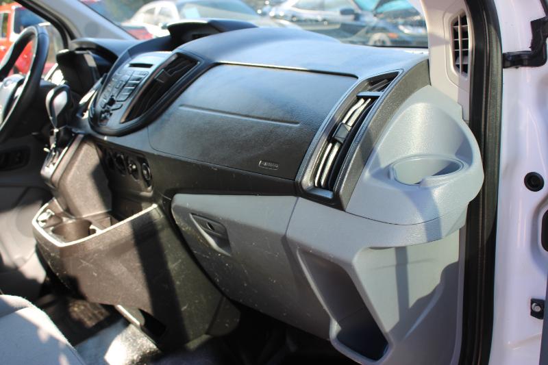 Vehicle image 18 of 26