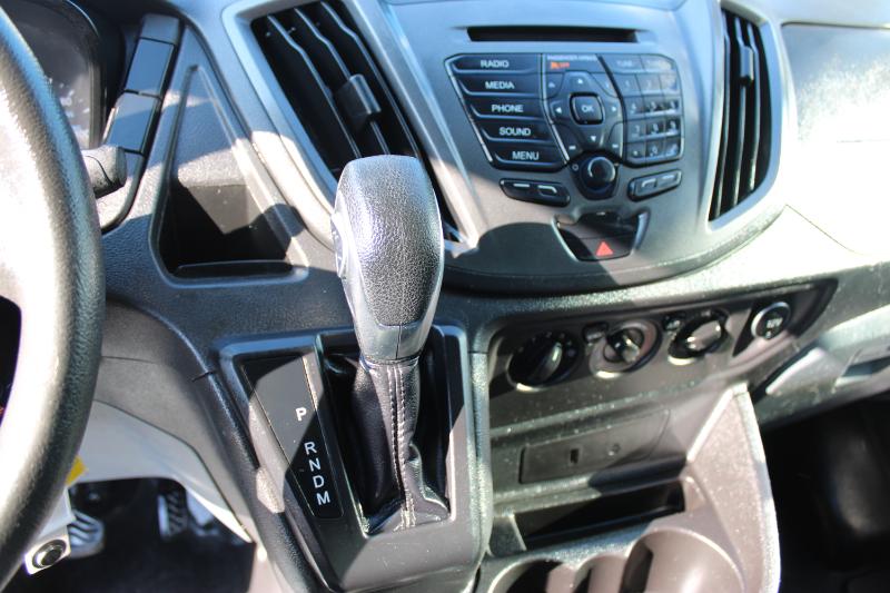 Vehicle image 23 of 26