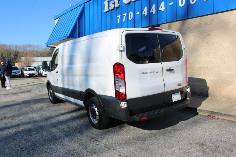 Vehicle image 7 of 26