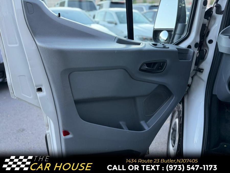 2018 Ford Transit Base Image 23 of 29
