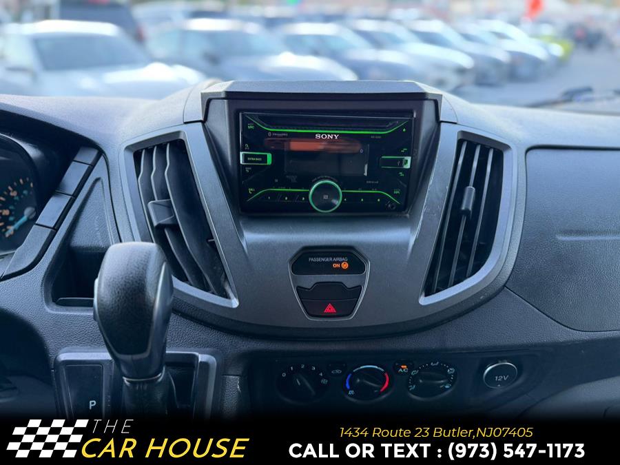 2018 Ford Transit Base Image 19 of 29