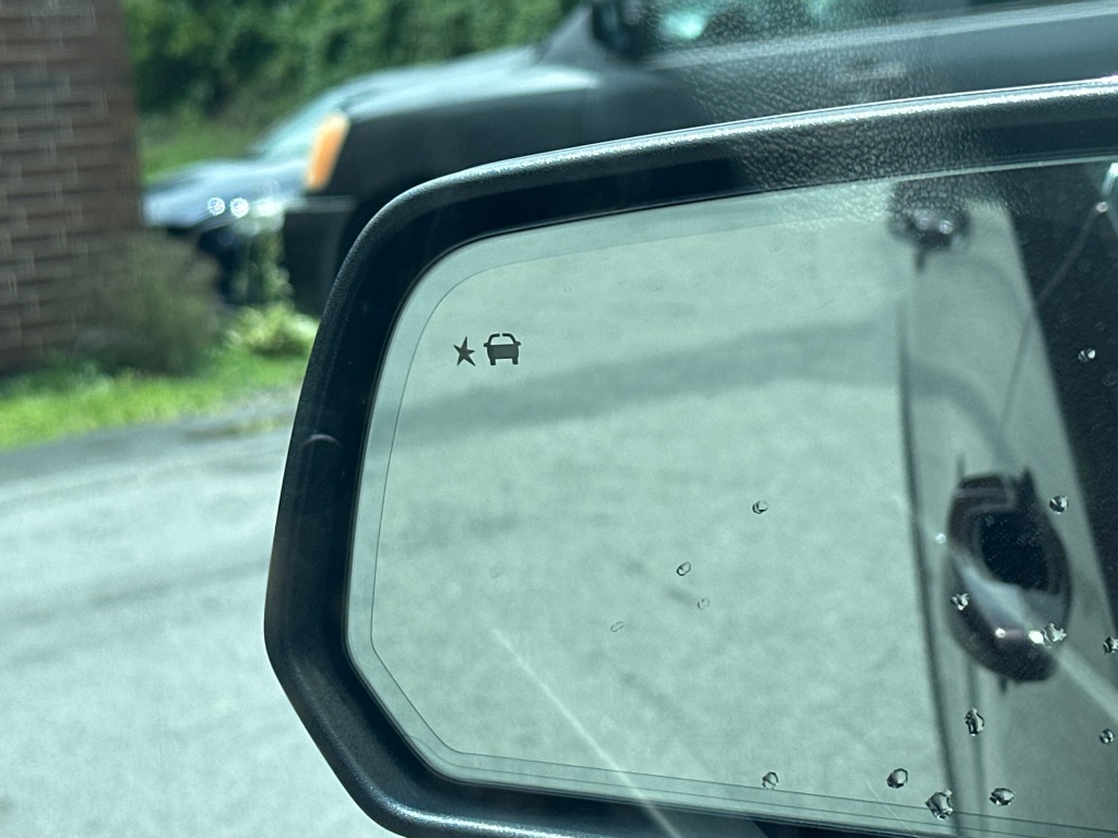 Vehicle image 42 of 46