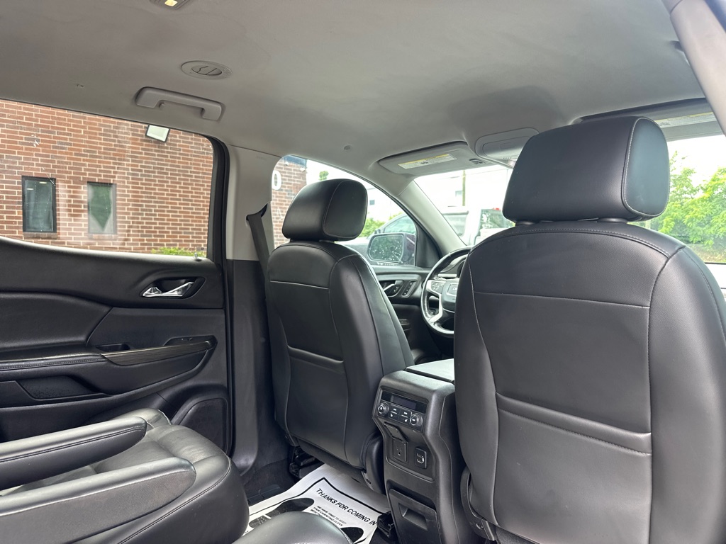 Vehicle image 19 of 46