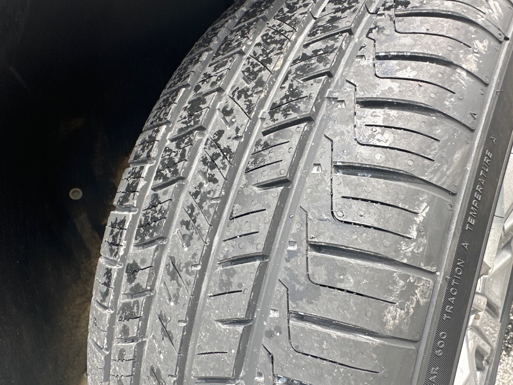 Vehicle image 11 of 46