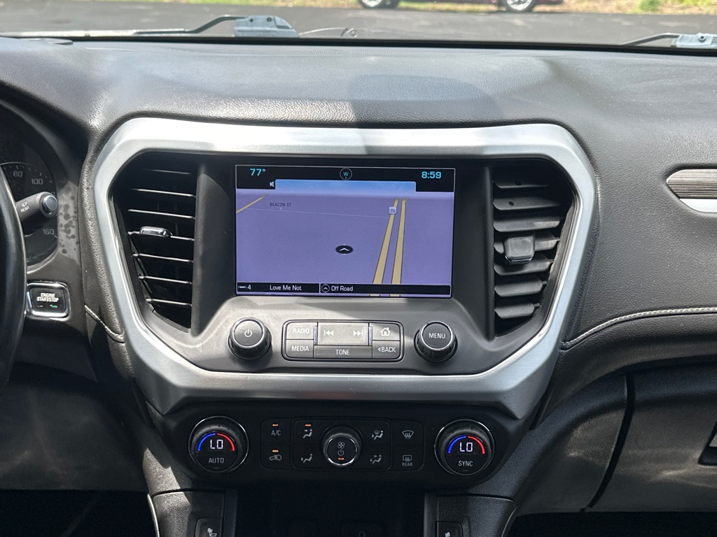 Vehicle image 33 of 46