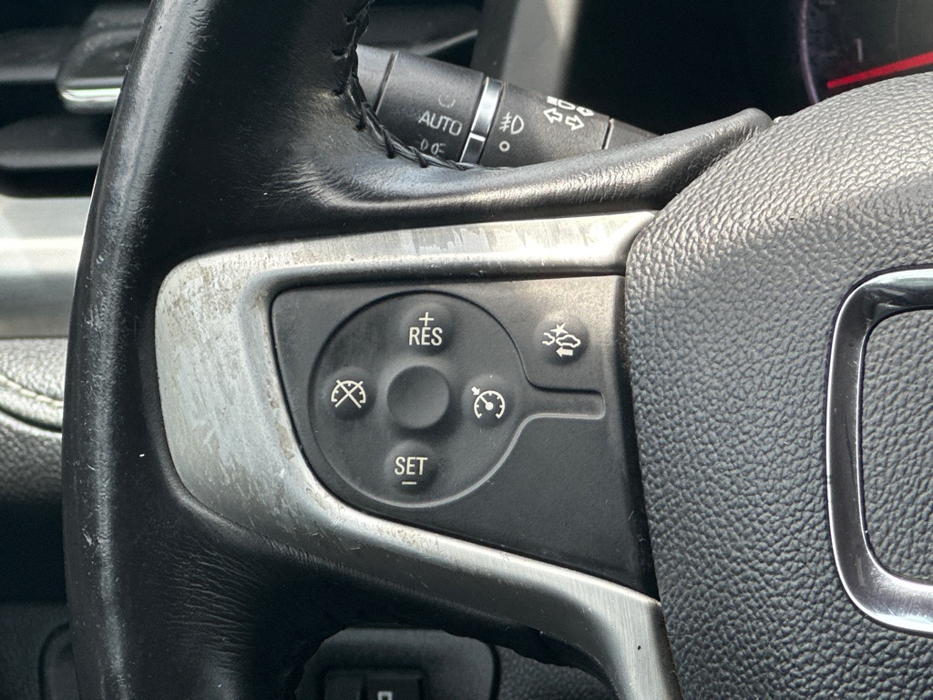 Vehicle image 40 of 46