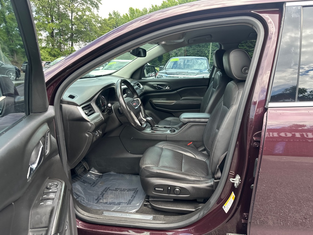 Vehicle image 41 of 46
