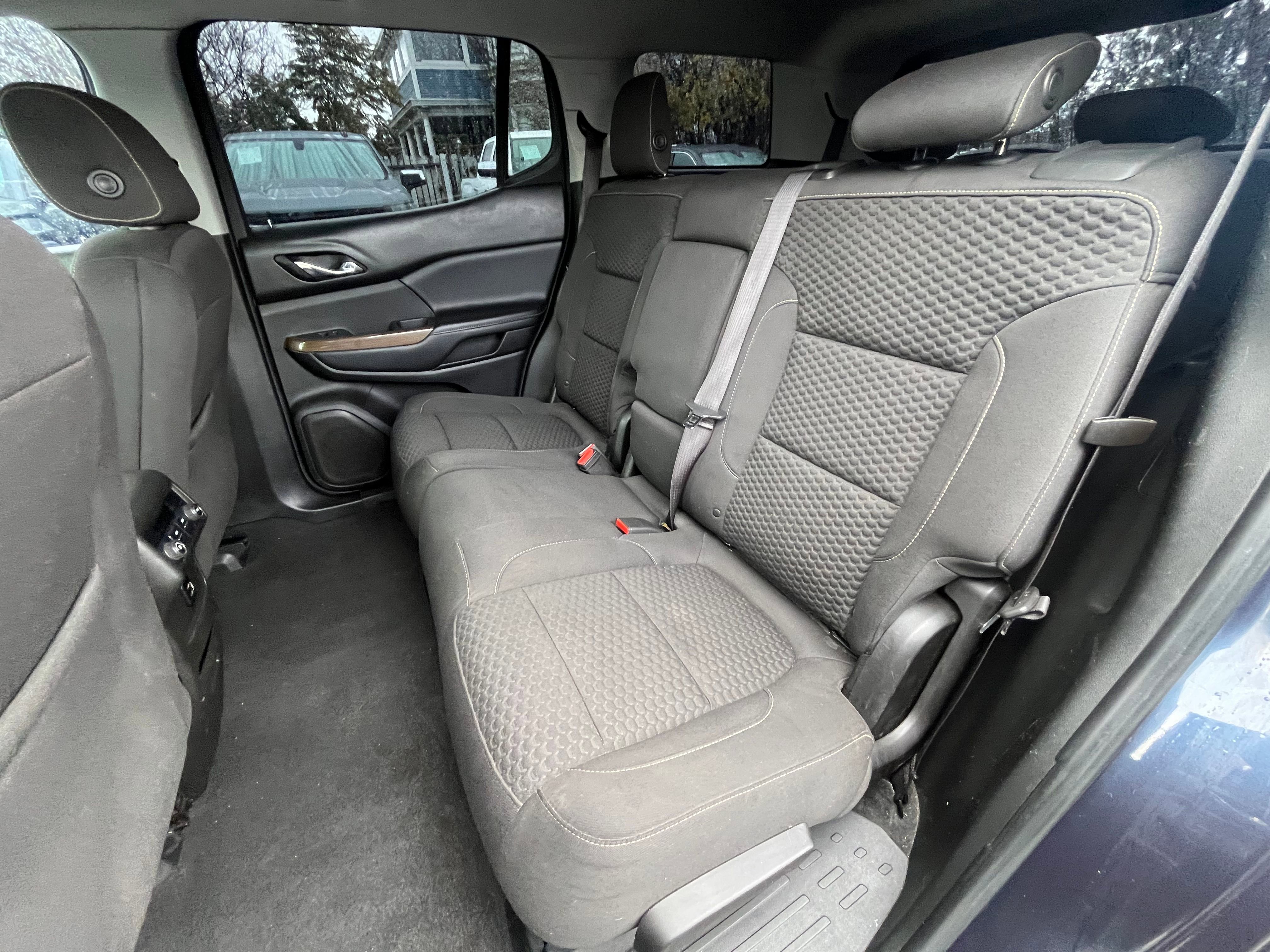 Vehicle image 28 of 66