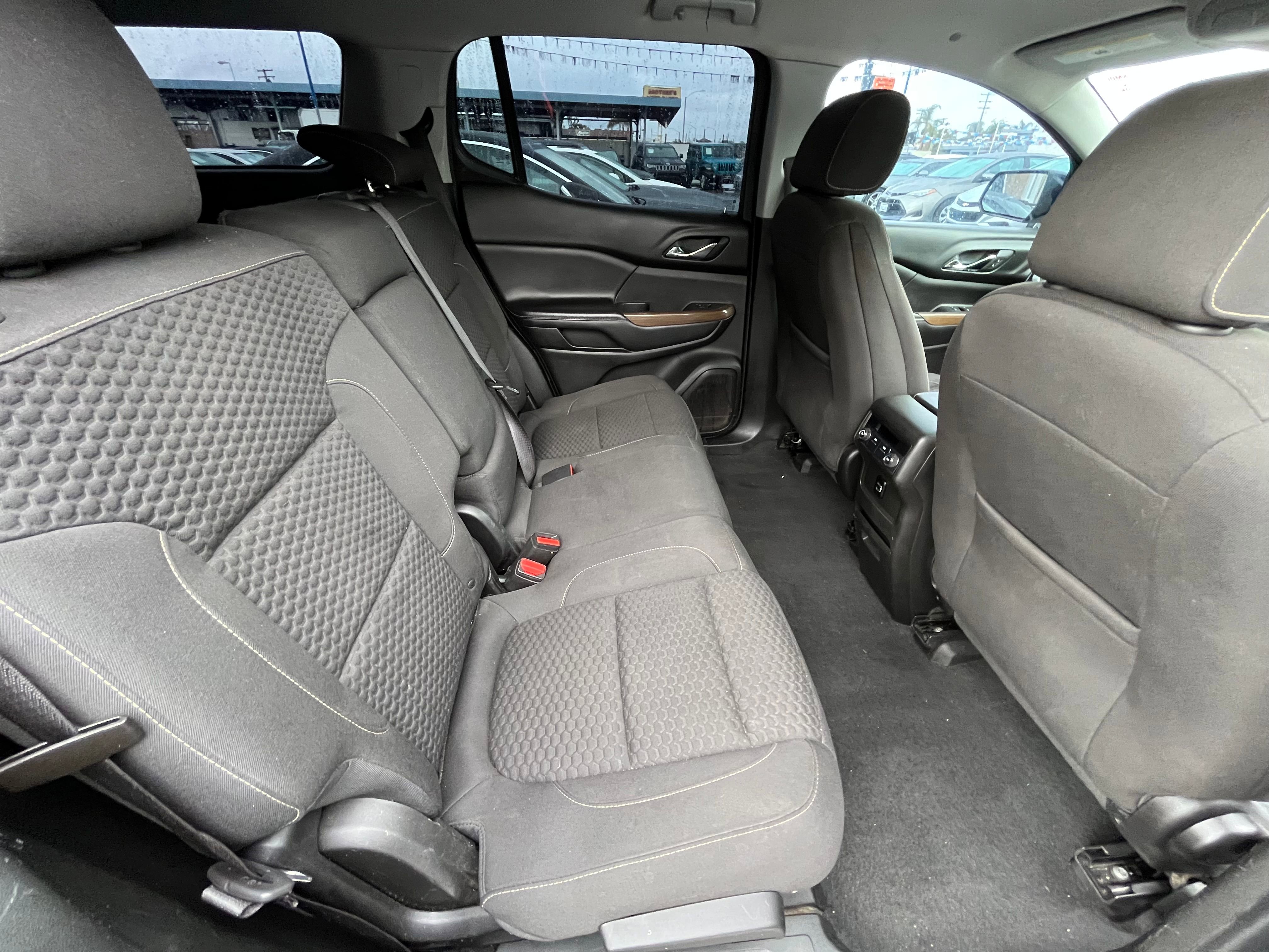 Vehicle image 60 of 66