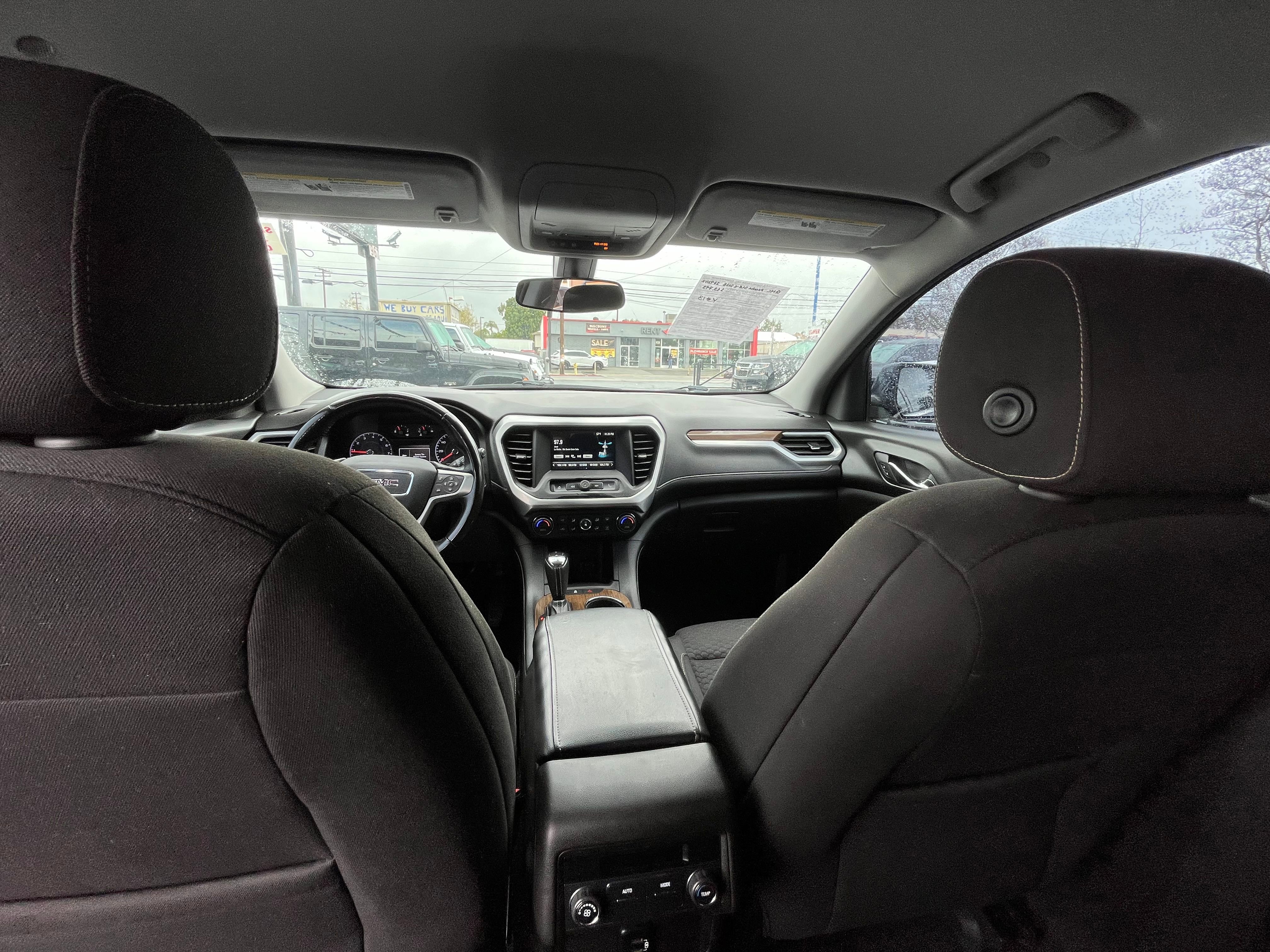 Vehicle image 31 of 66