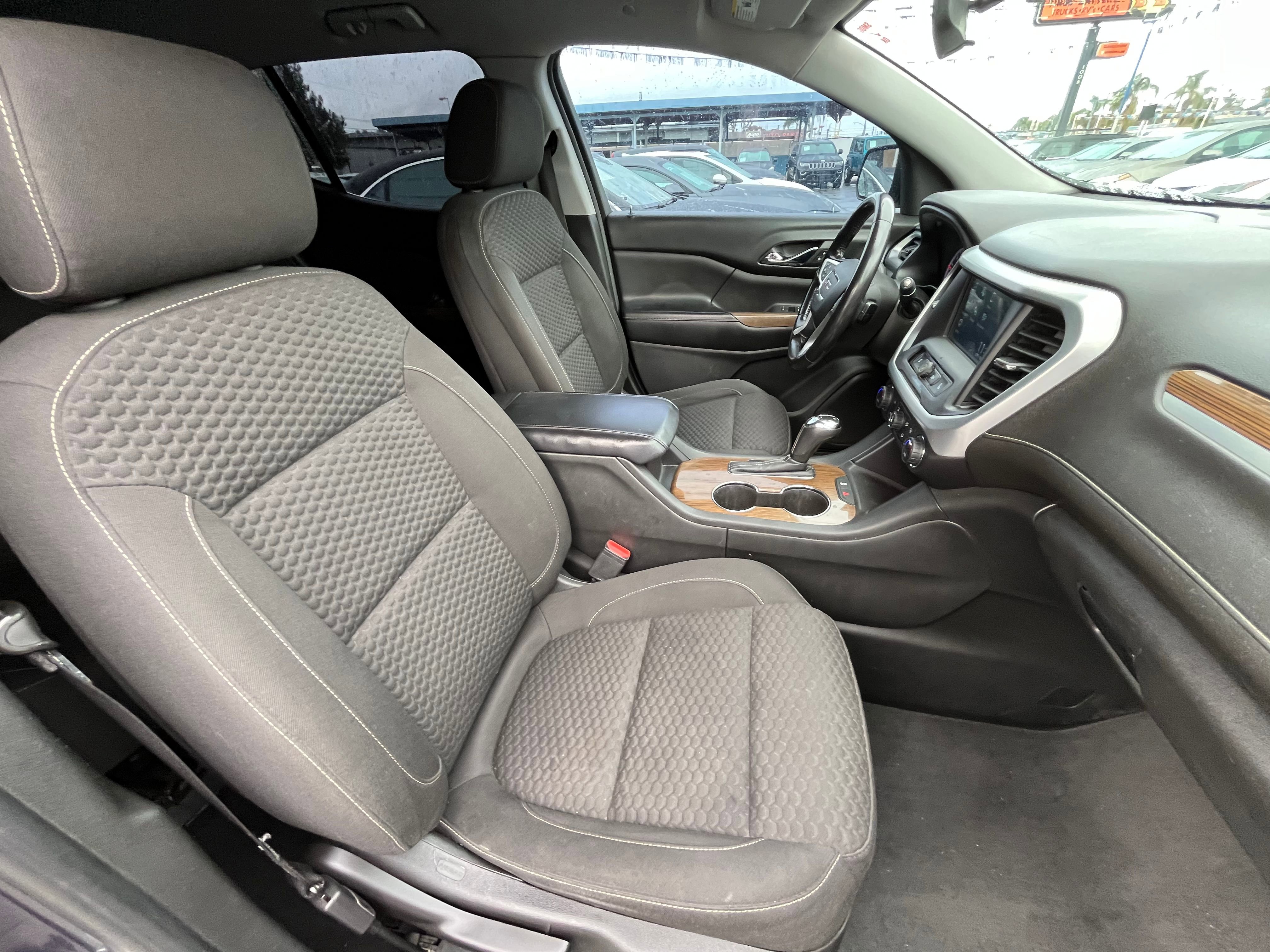 Vehicle image 53 of 66