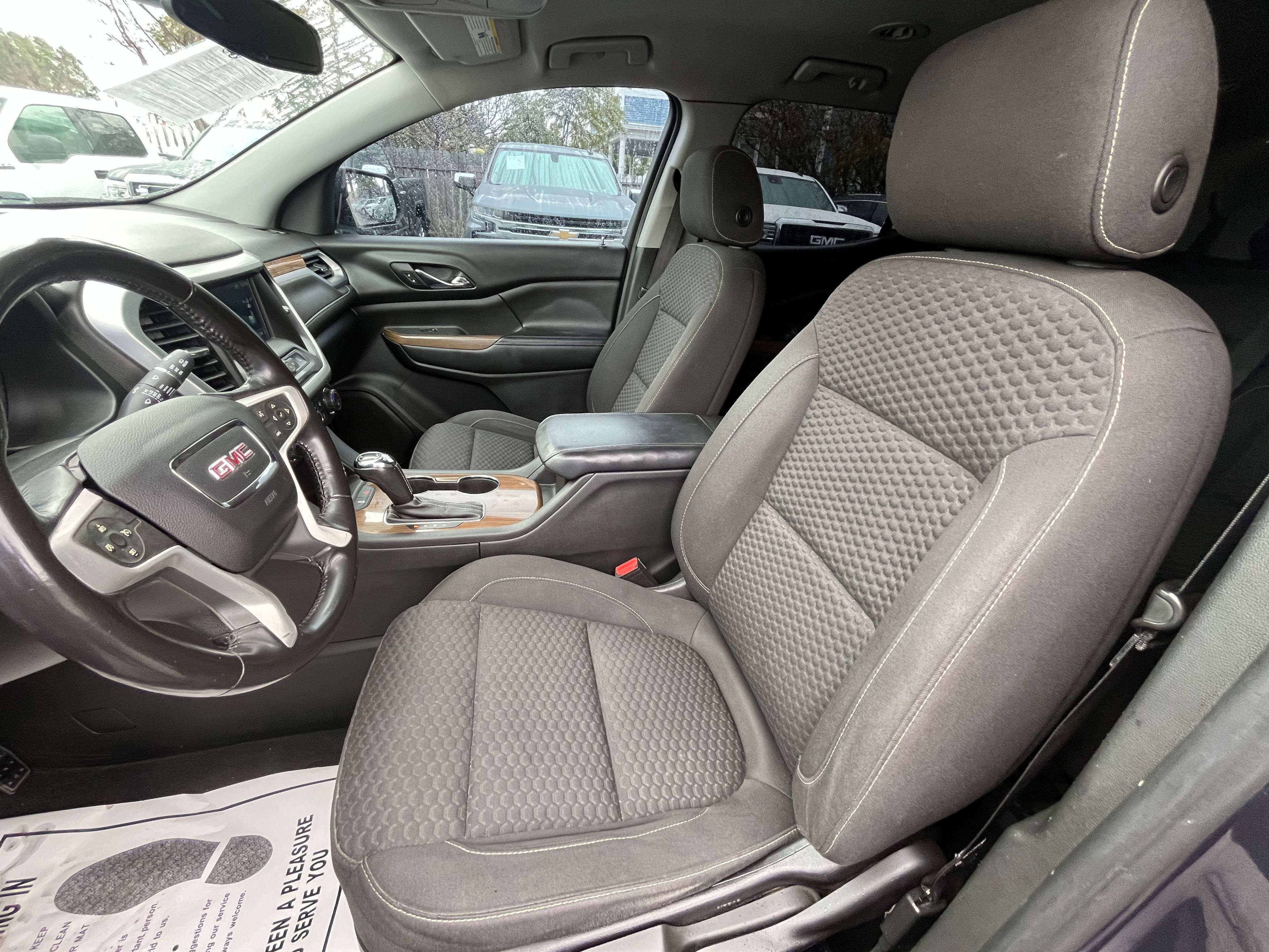 Vehicle image 35 of 66