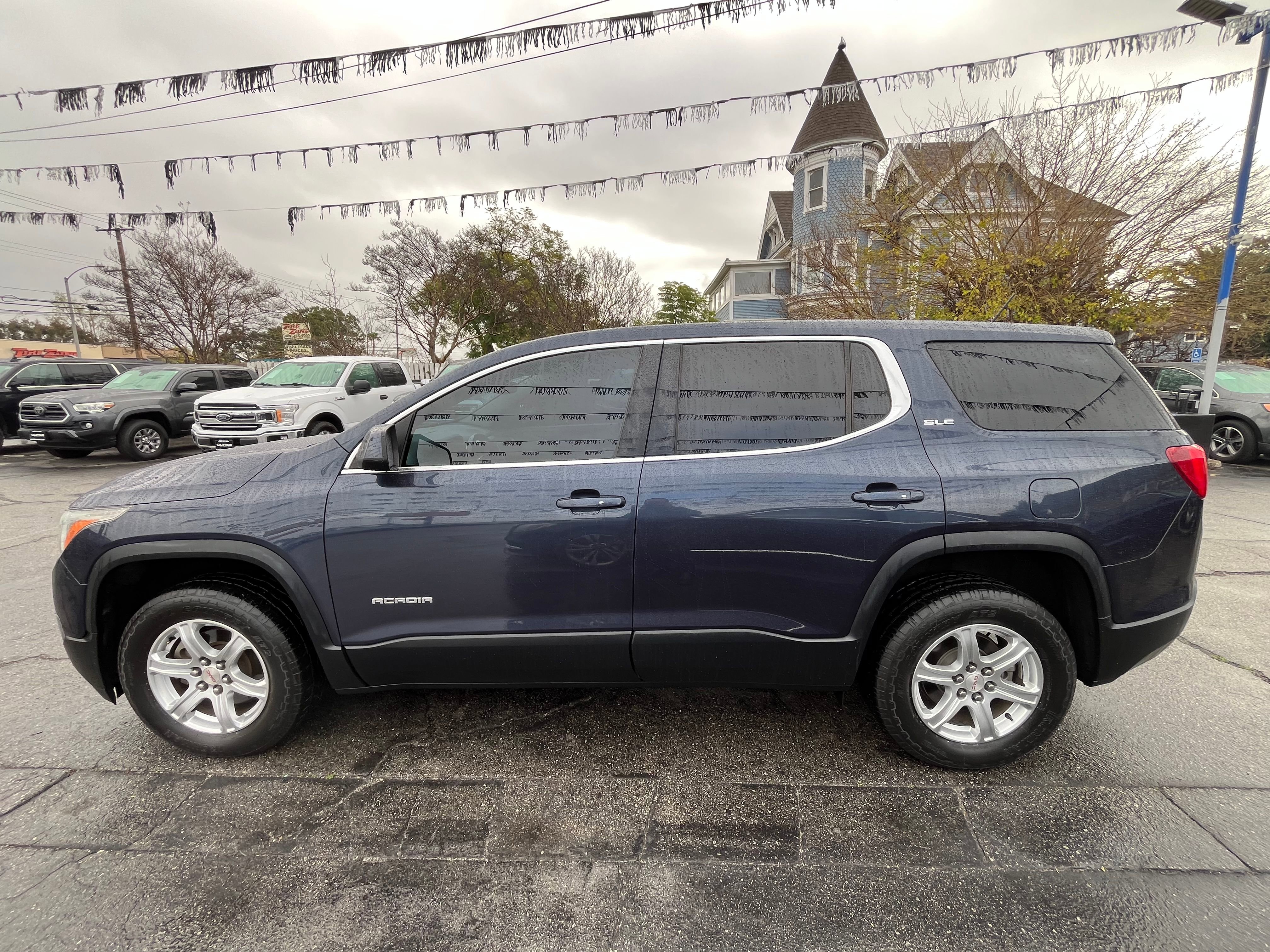 Vehicle image 21 of 66