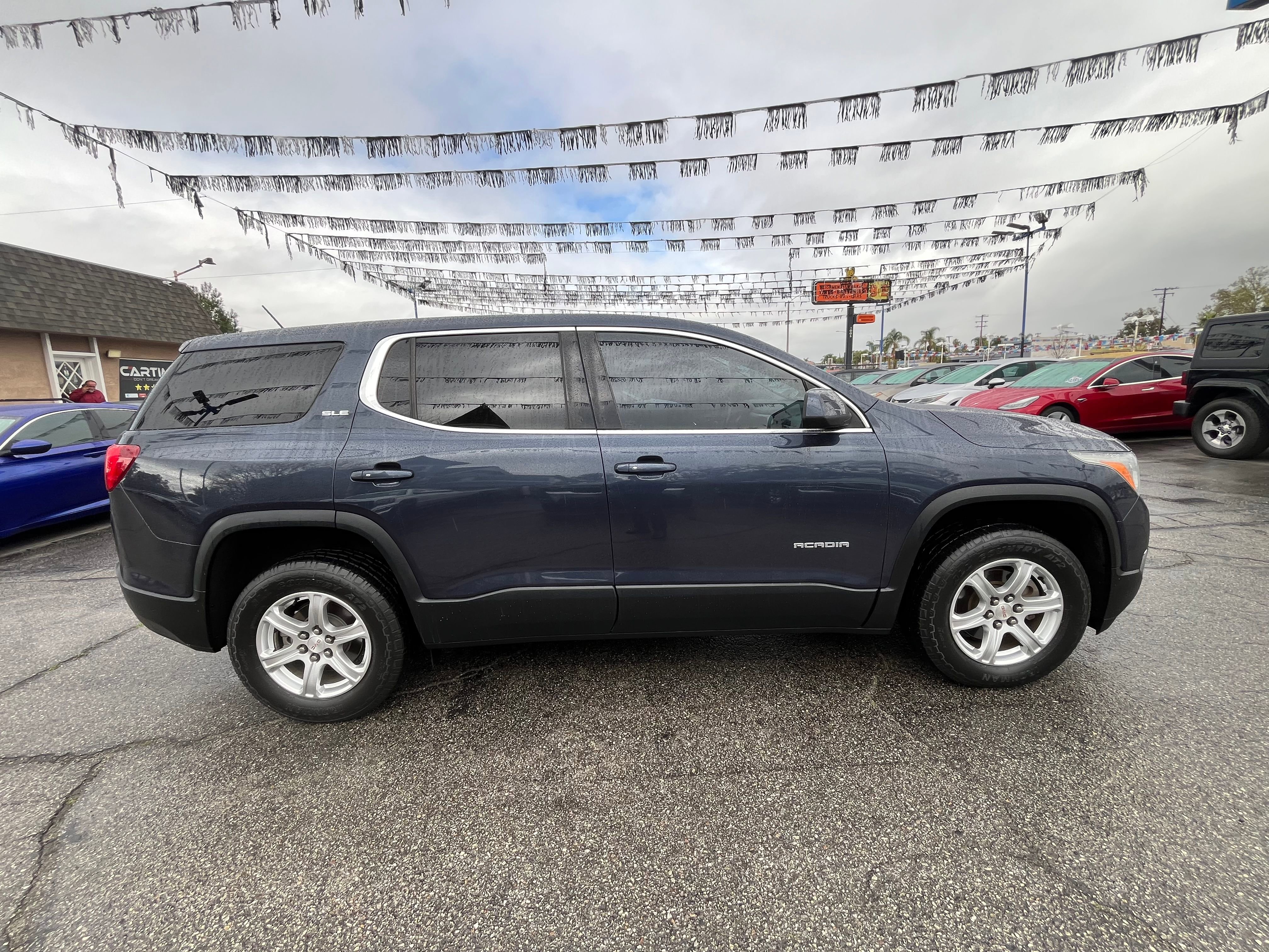 Vehicle image 11 of 66