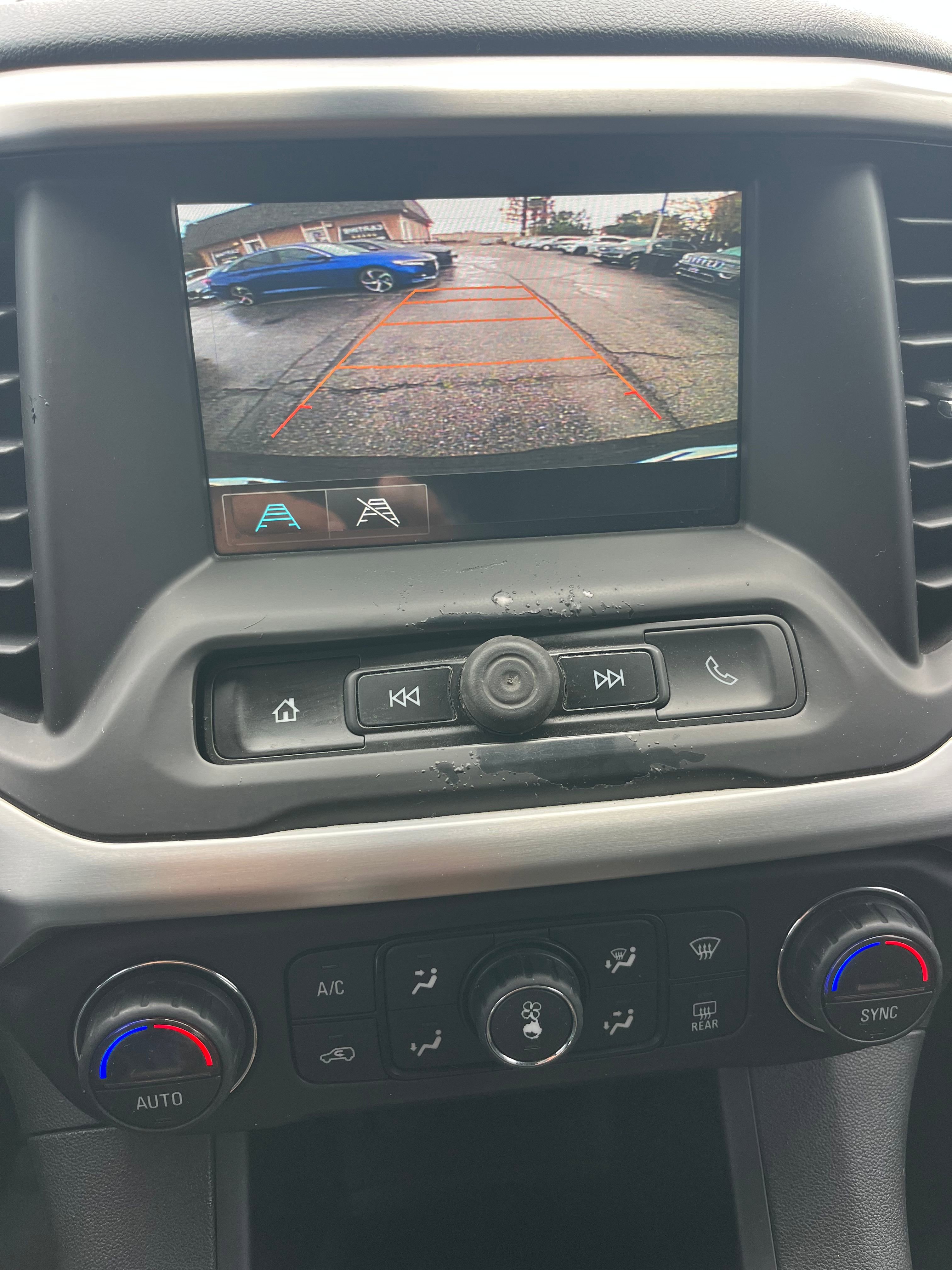 Vehicle image 46 of 66