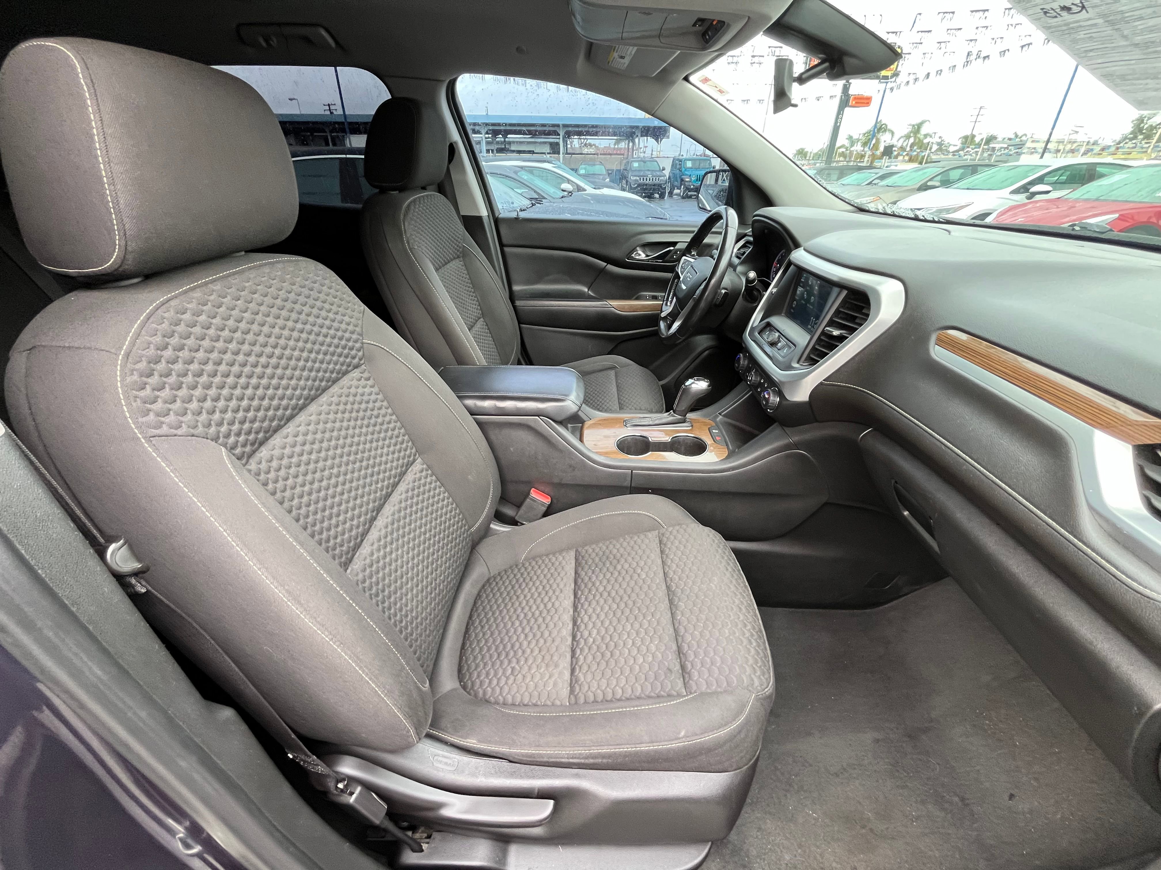 Vehicle image 50 of 66