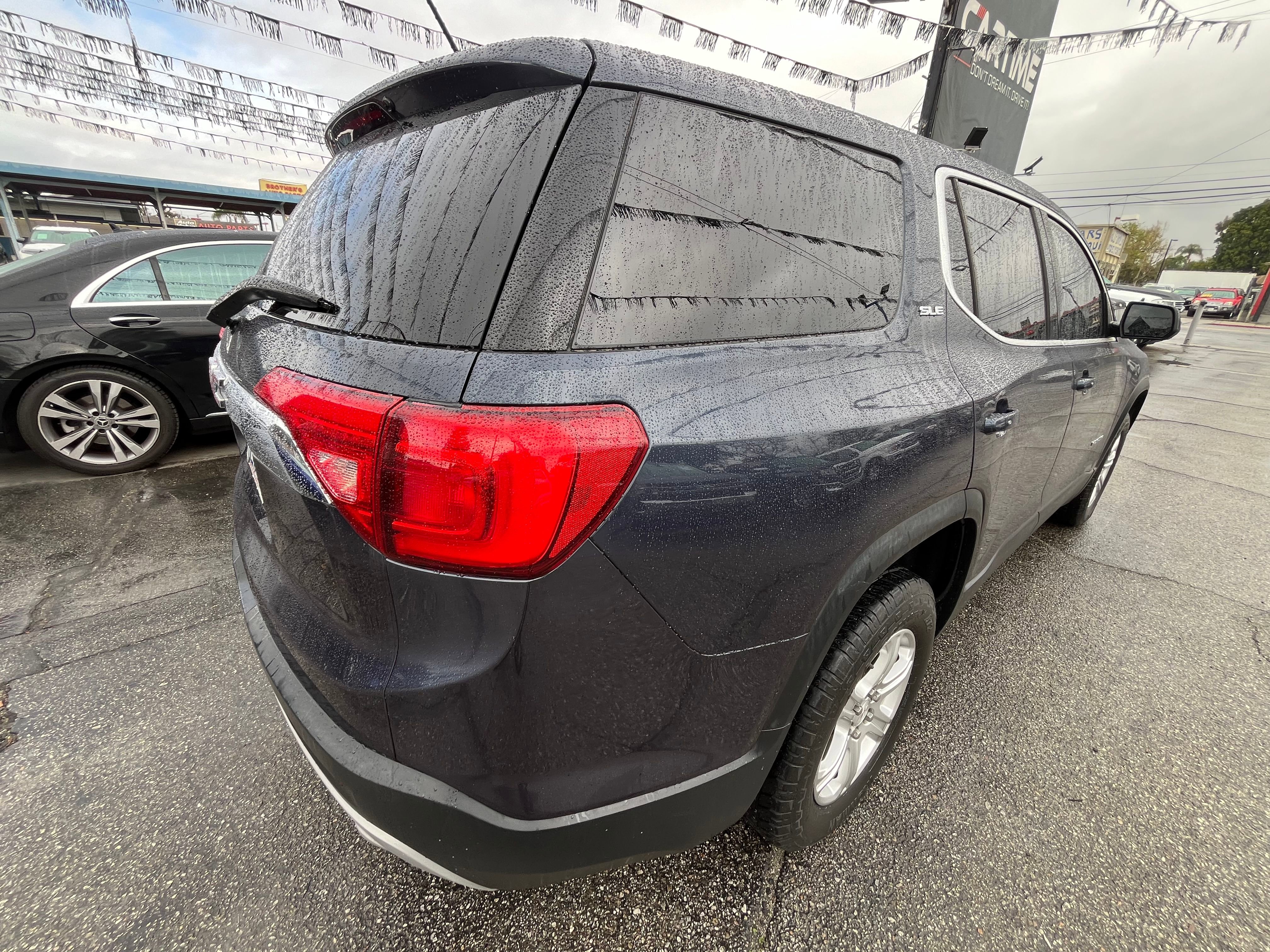 Vehicle image 14 of 66