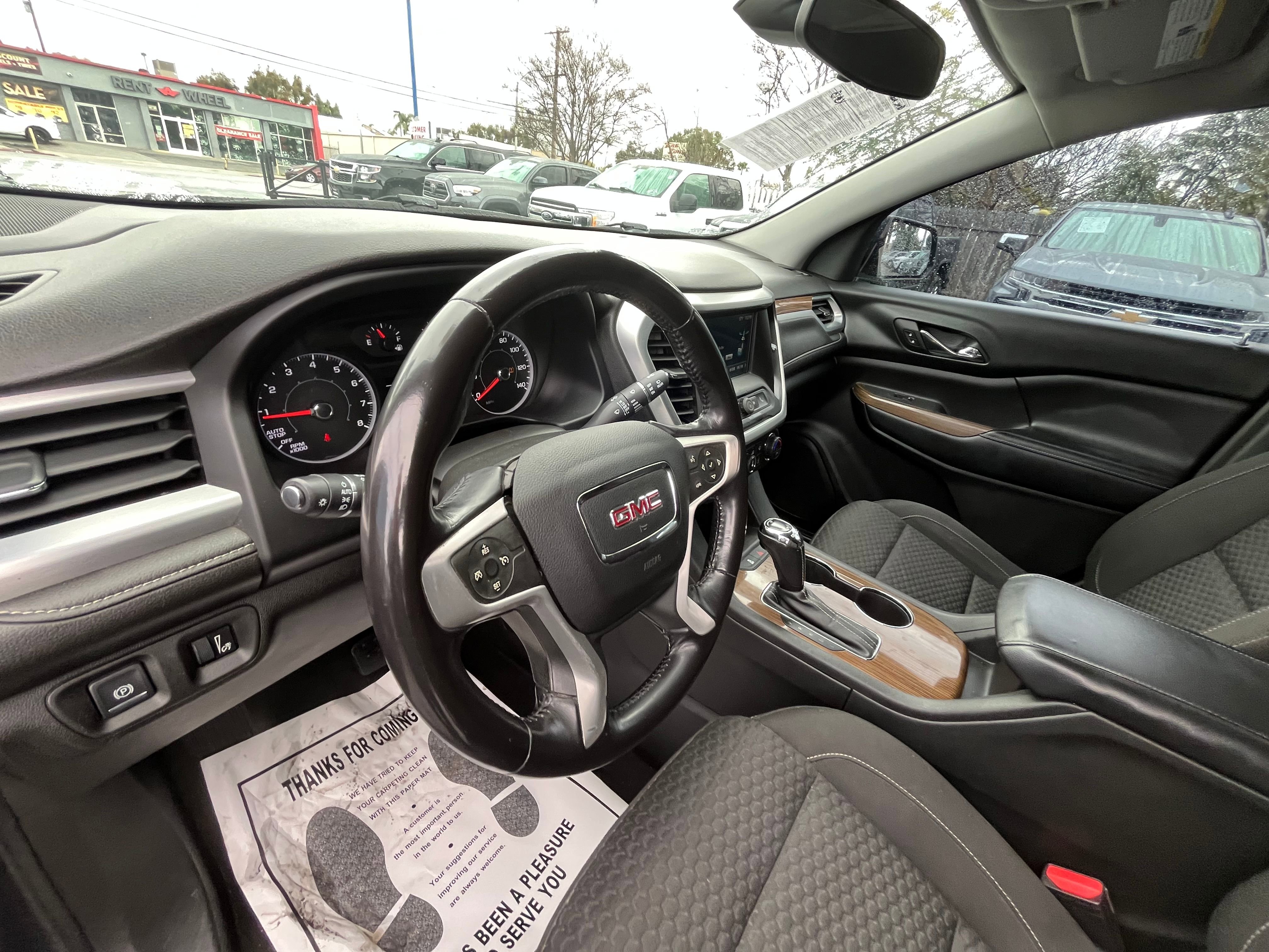 Vehicle image 36 of 66