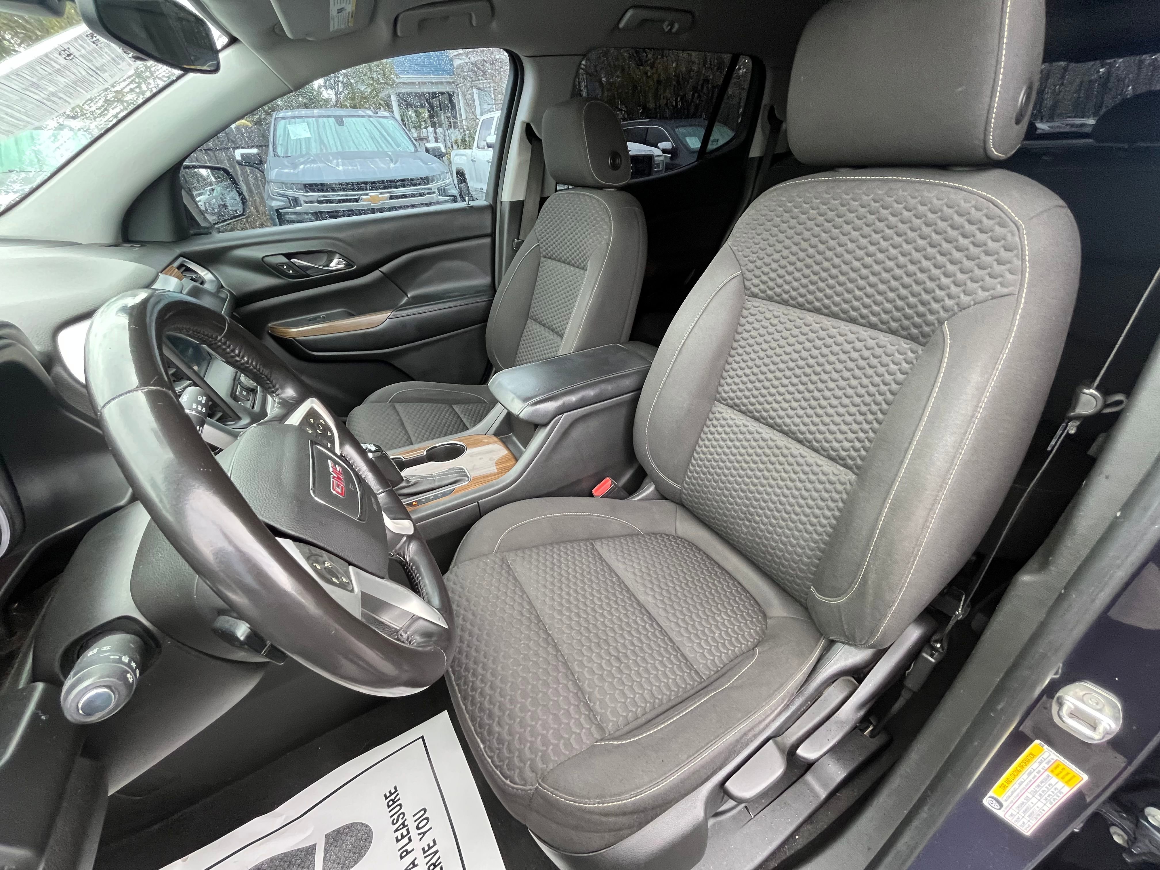 Vehicle image 38 of 66