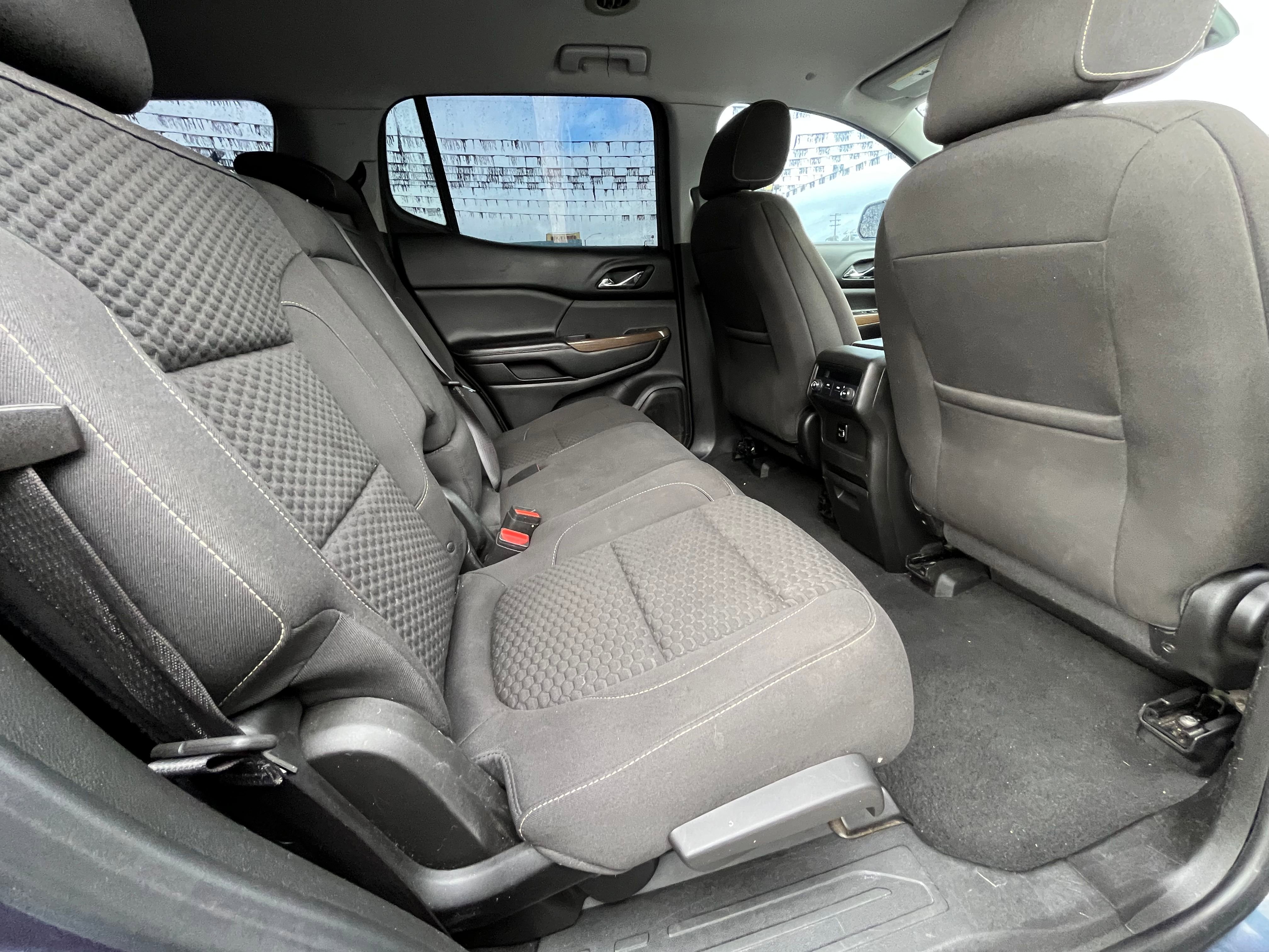Vehicle image 61 of 66