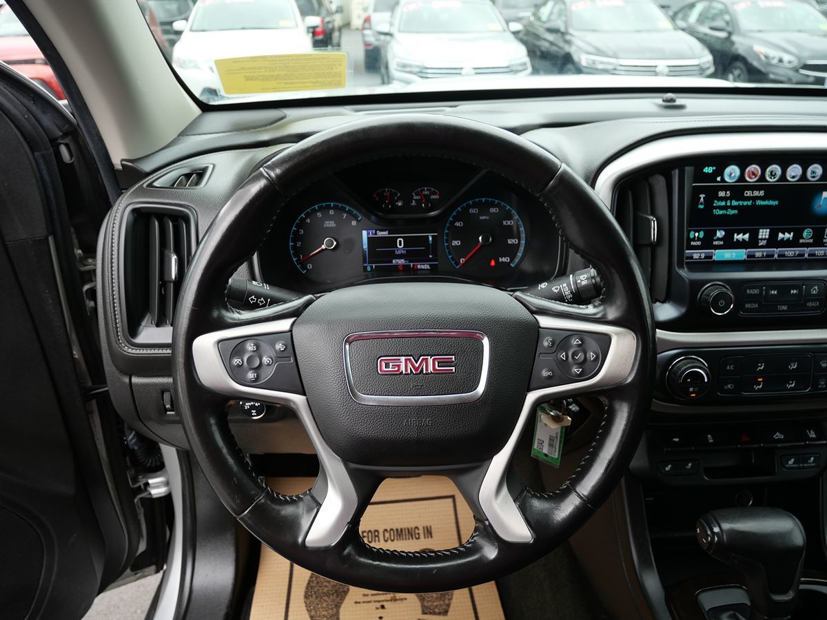 Vehicle image 15 of 35