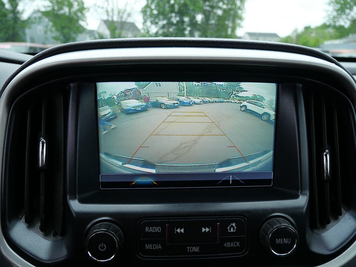 Vehicle image 17 of 35