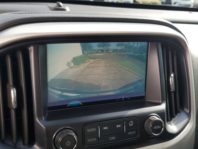 Vehicle image 17 of 28