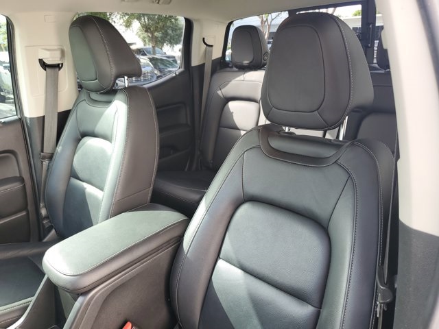 Vehicle image 9 of 28
