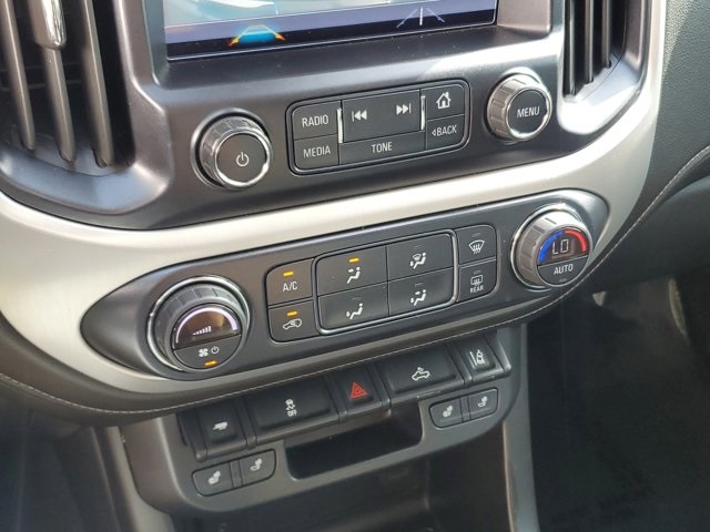 Vehicle image 20 of 28