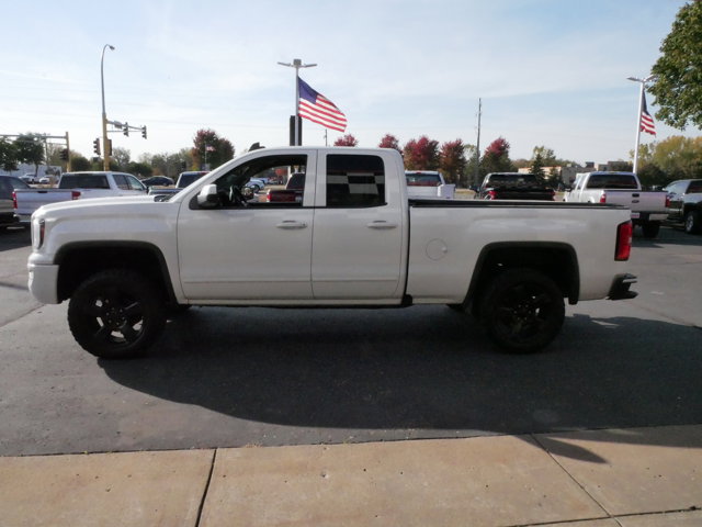 Vehicle image 8 of 35