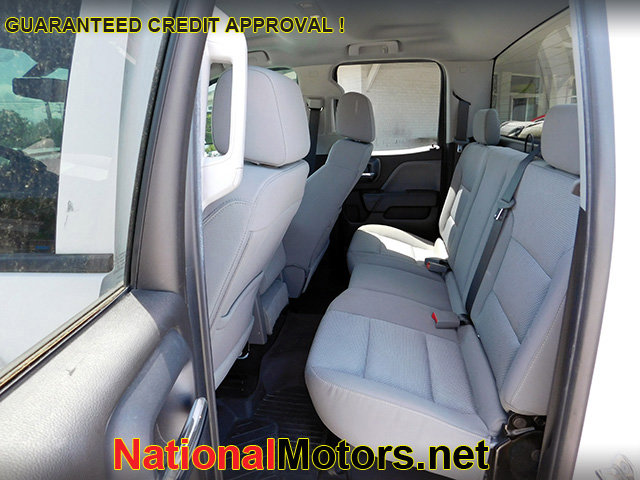 Vehicle image 6 of 9